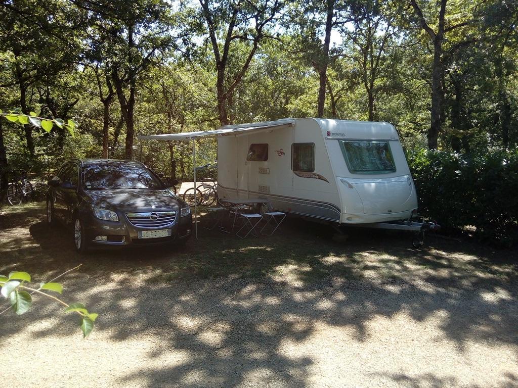 מלון Chauffour-sur-Vell Camping Au Bois Dormant מראה חיצוני תמונה
