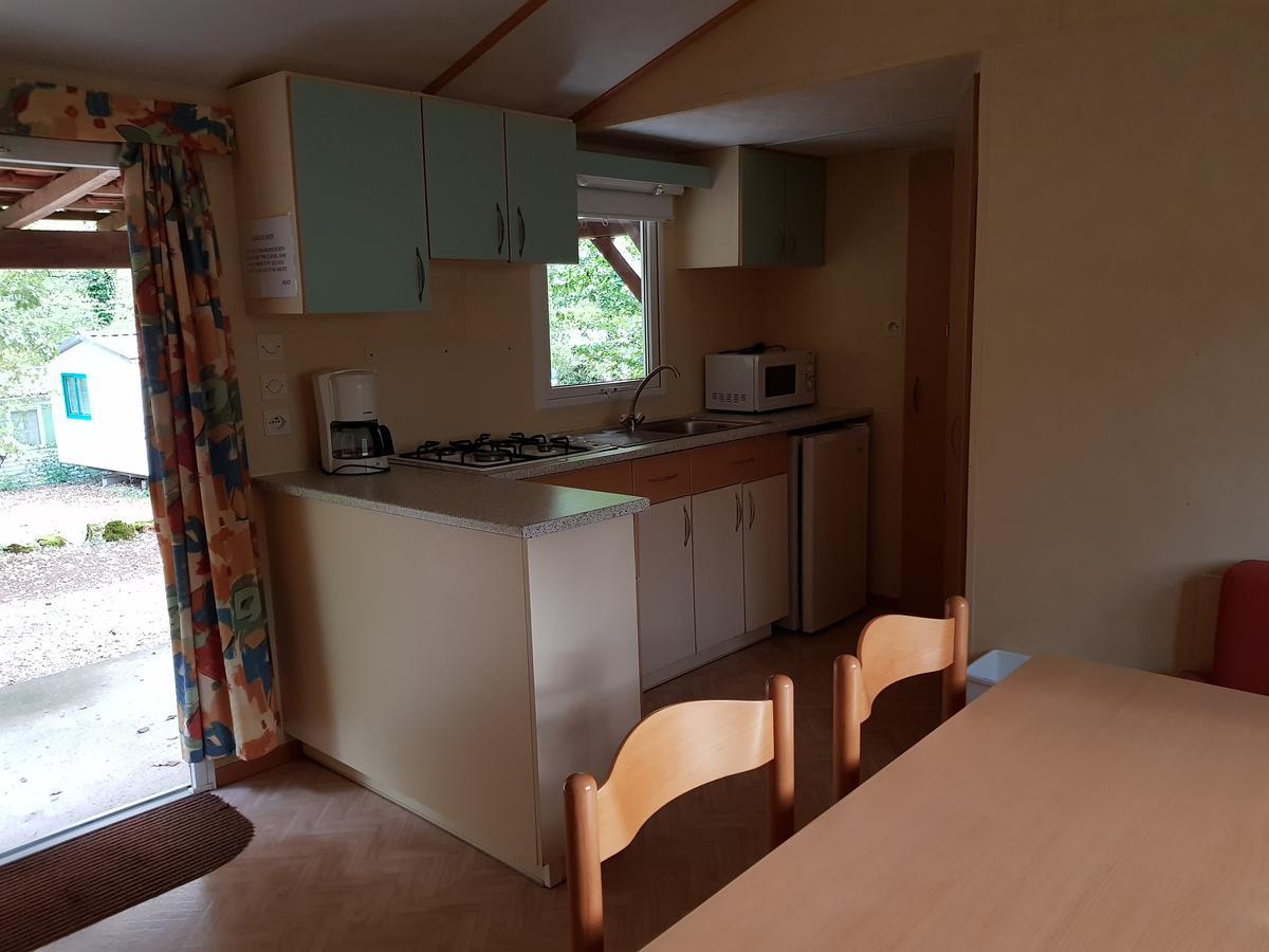 מלון Chauffour-sur-Vell Camping Au Bois Dormant מראה חיצוני תמונה